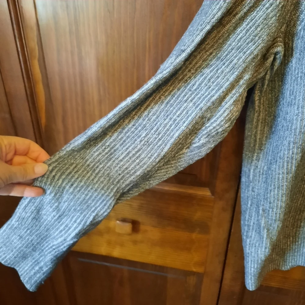 Banana Republic Merino Wool Blend Gray Ribbed Knit Mockneck Zip-Up Sweater